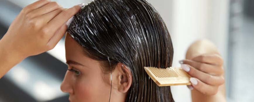 ¿Cómo funcionan los productos para aclarar el pelo?