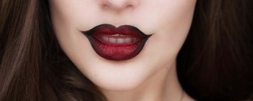 ¿Cómo maquillar tu boca como un vampiro?