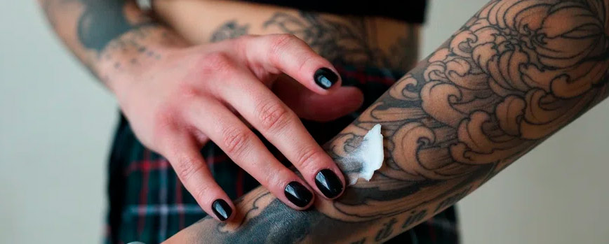 Consejos de recuperación y cuidado de los tatuajes
