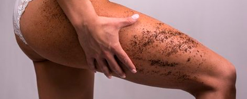 Como eliminar la piel de fresa de las piernas